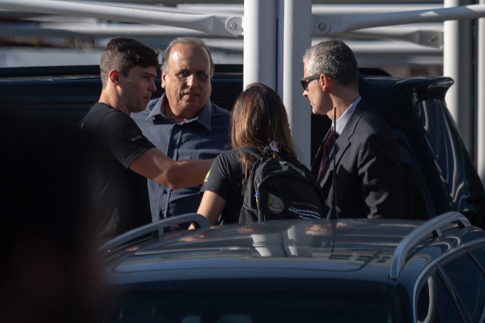 Governador do Rio de Janeiro, Luiz Fernando Pezão, é preso e conduzido para presídio.