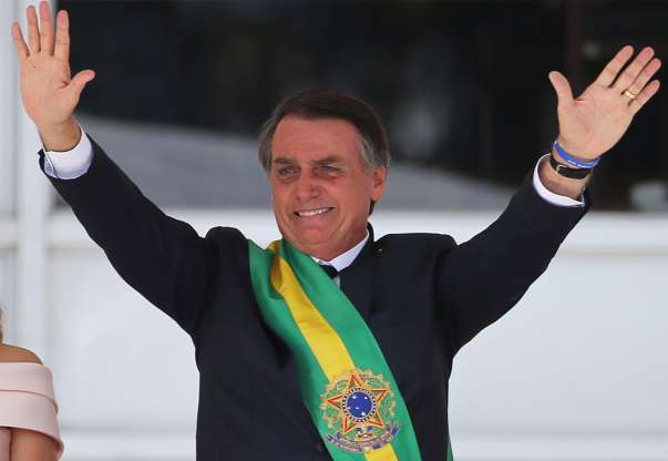 Presidente Bolsonaro diz estudar projeto para acabar com a Justiça do Trabalho